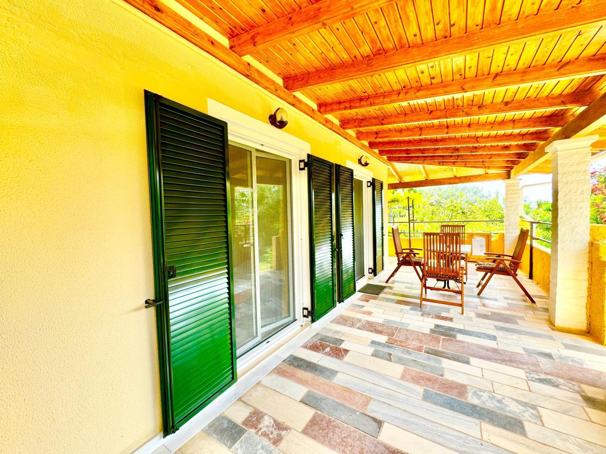Tetraktys Estate Beachside Υδωρ Ágios Matthaíos Dış mekan fotoğraf