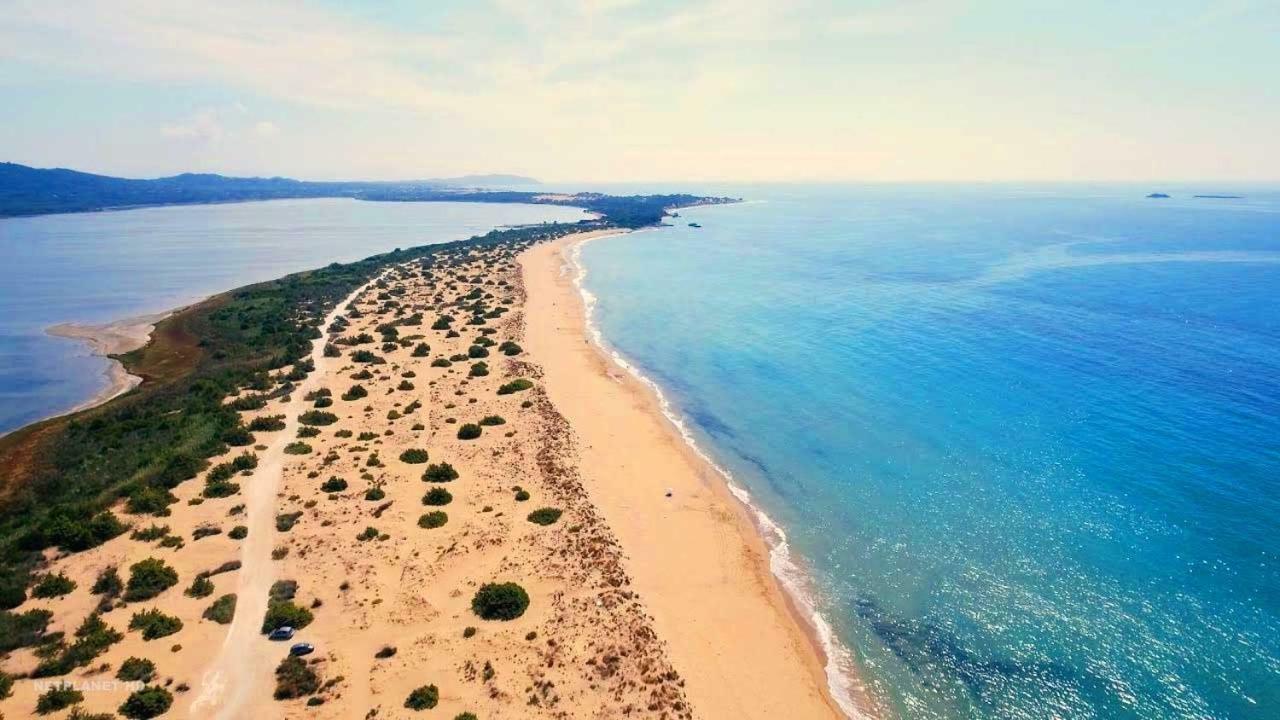 Tetraktys Estate Beachside Υδωρ Ágios Matthaíos Dış mekan fotoğraf